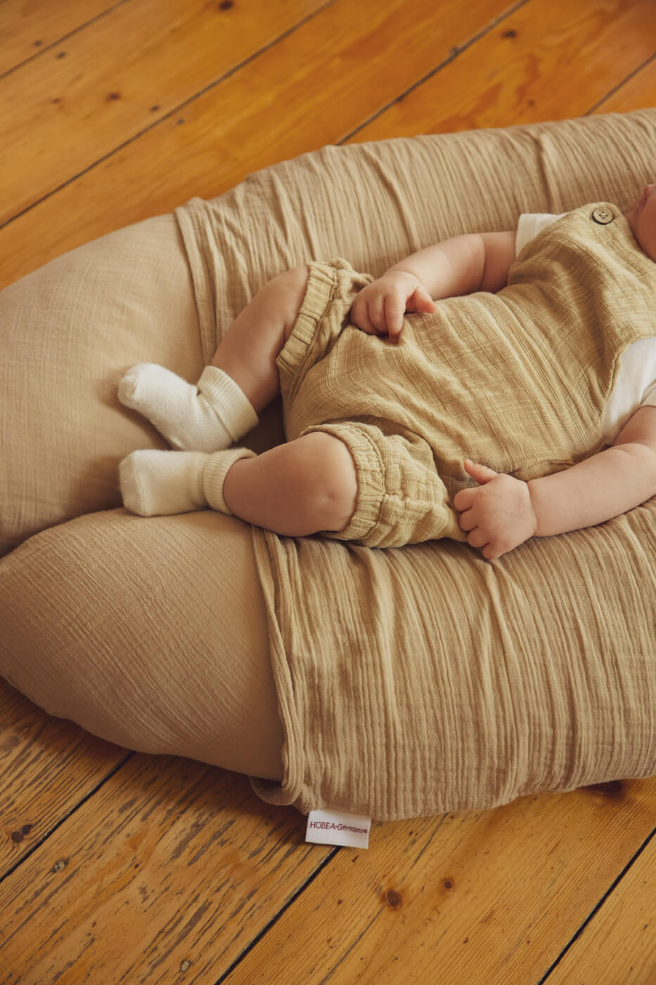 Baby Lagerungsbezug Musselin taupe Baby Lagerungsbezug Musselin taupe, Bekleidung, Strumpfwaren, Socke, Mobiliar, Person